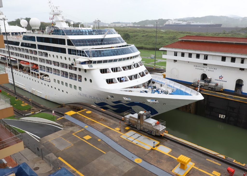 cruceros en Canal de Panamá