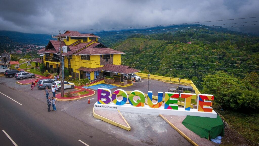 Boquete , toma aerea