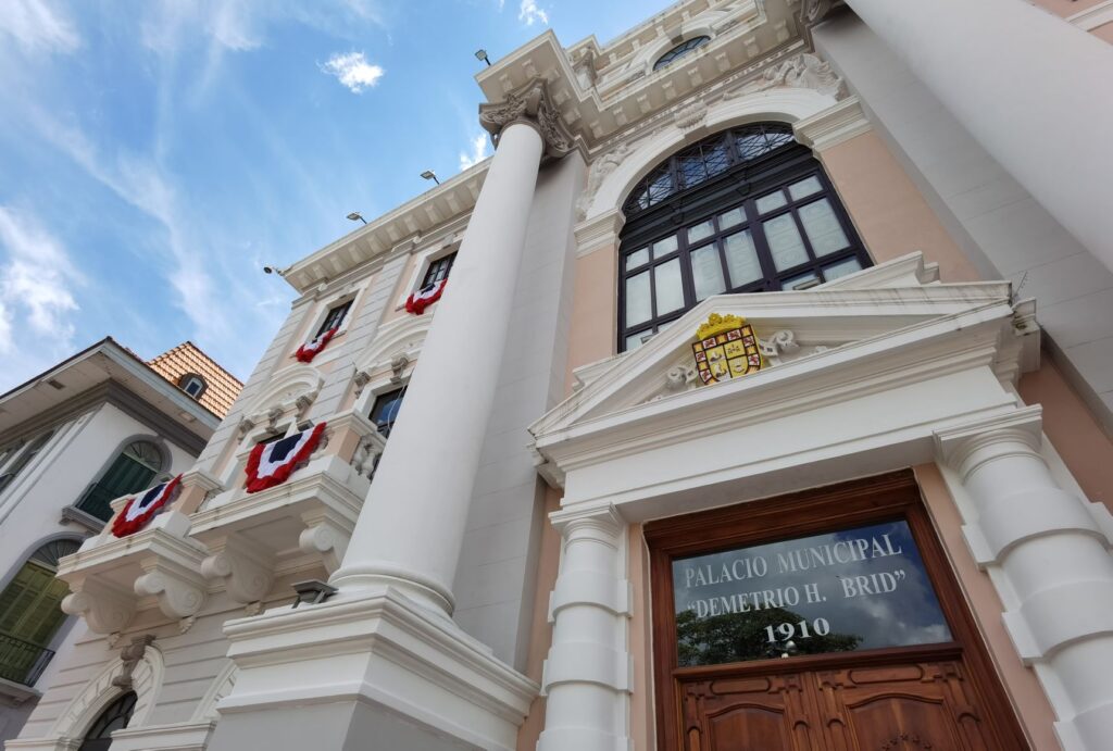 Panamá celebrará sin brindis ni dianas