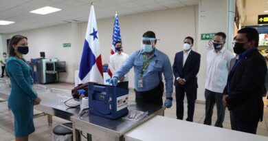 Estados Unidos dona equipos para detección de explosivos en el Aeropuerto Internacional de Tocumen
