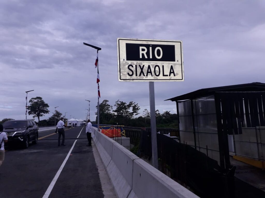 Panamá y Costa Rica inauguran nuevo puente sobre el río Sixaola