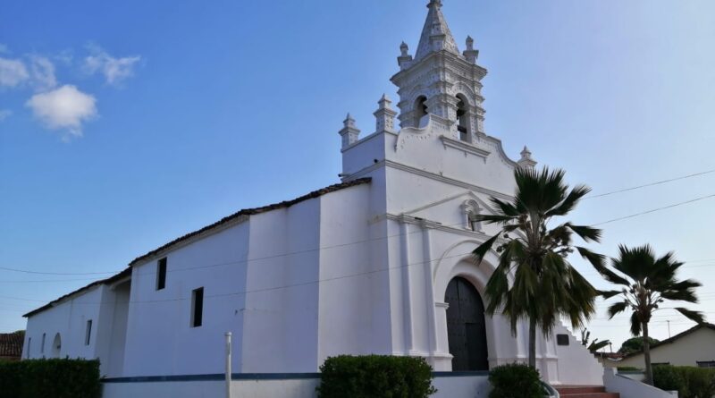 Inauguran obras restauradas de la Iglesia Colonial de Parita