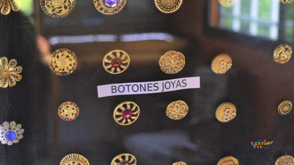 Más de 8 mil botones se pueden apreciar en museo panameño