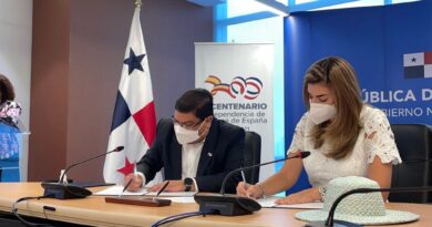 MiCultura y la Alcalde de Penonomé firman acuerdo de cooperación cultural