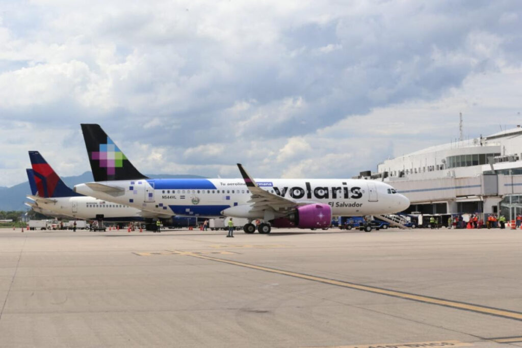 Volaris inaugura vuelos entre El Salvador y Honduras