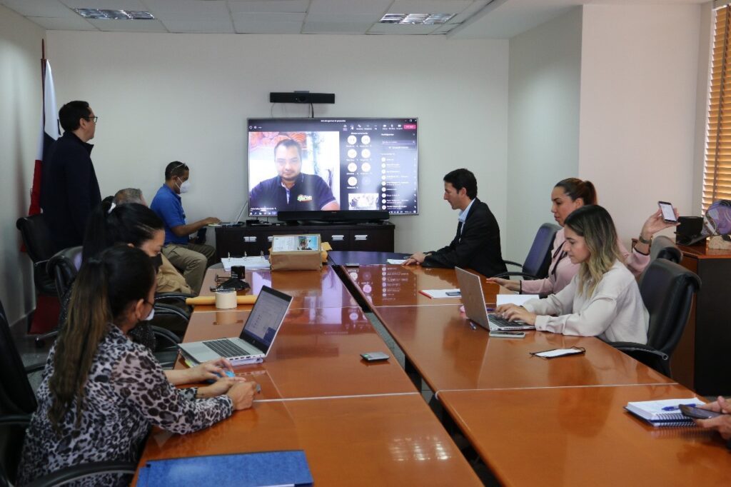 Abren propuestas para gestión de residuos sólidos en Pedasí
