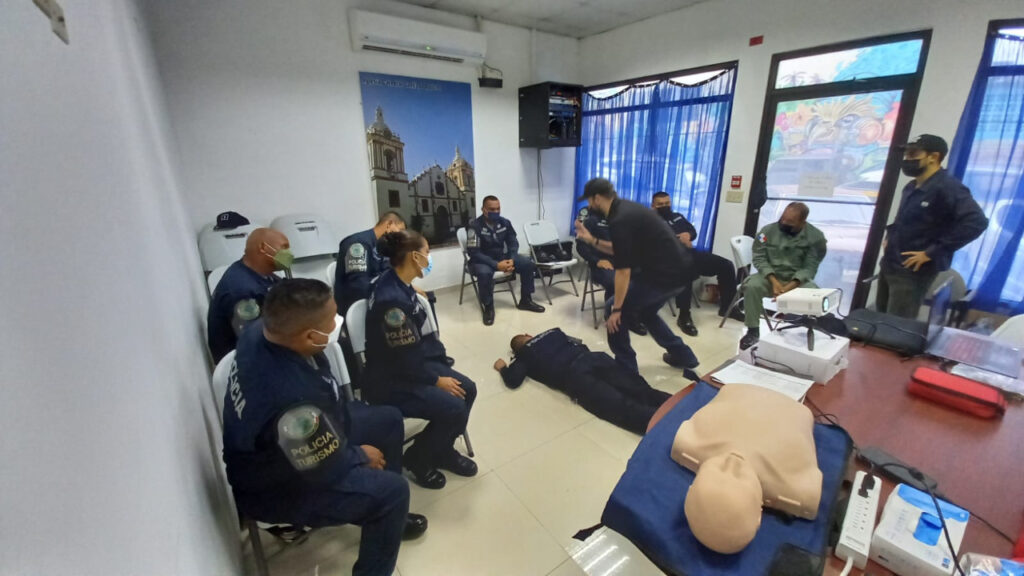 Capacitan a la Policía Ambiental, Rural y Turística en seguridad