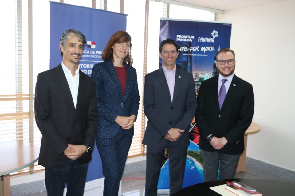 Acuerdo de promoción entre Panamá y la aerolínea KLM