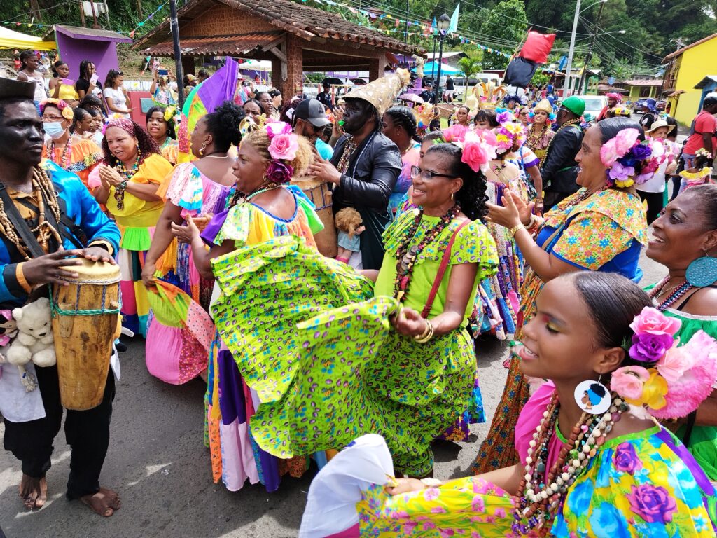 Cultura afropanameña en el V Festival de la Pollera Congo