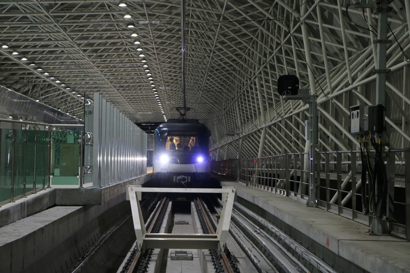 Realizan pruebas de movimiento de trenes en Ramal Línea 2