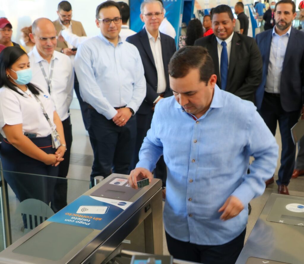 Tarjetas de crédito y débito sin contacto, ahora en el Metro