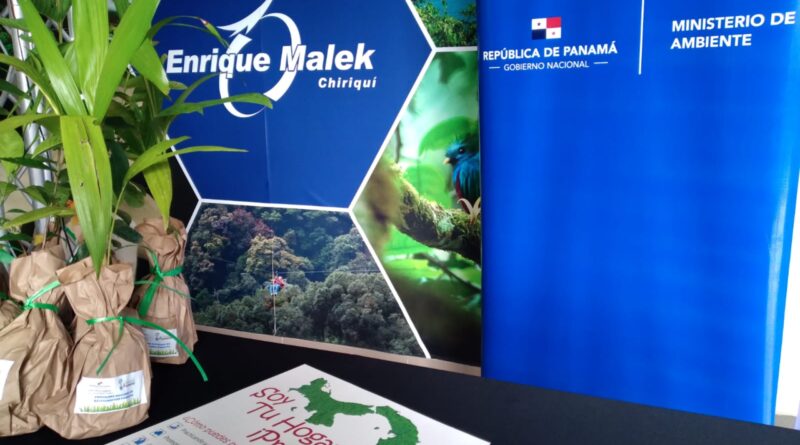 MiAMBIENTE expone gestión ambiental en el Aeropuerto Enrique Malek