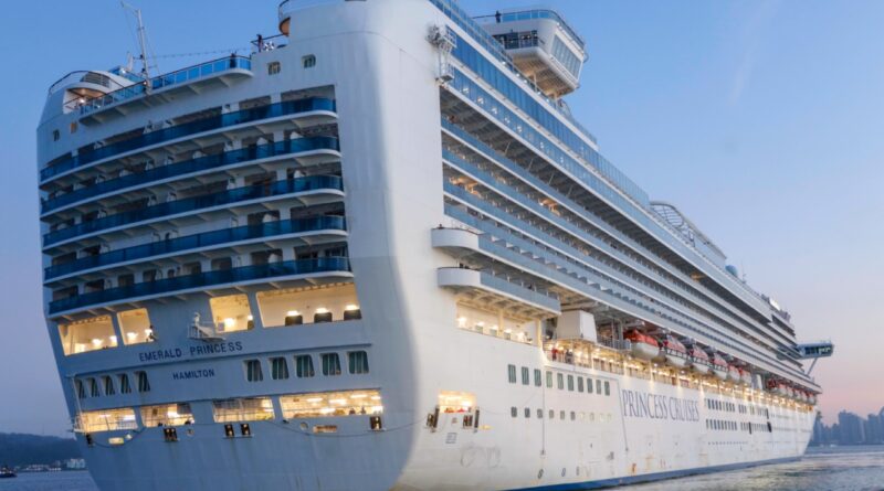 Terminal de Cruceros de Panamá recibe al Emerald Princess