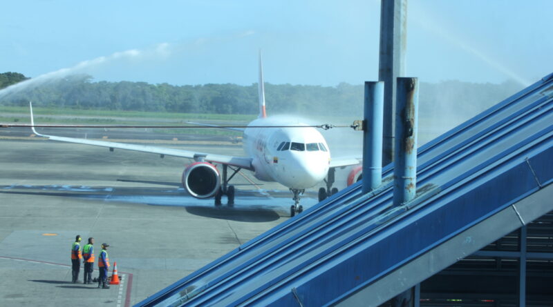 Avianca inaugura vuelo directo que conectará Ciudad de Panamá con El Salvador