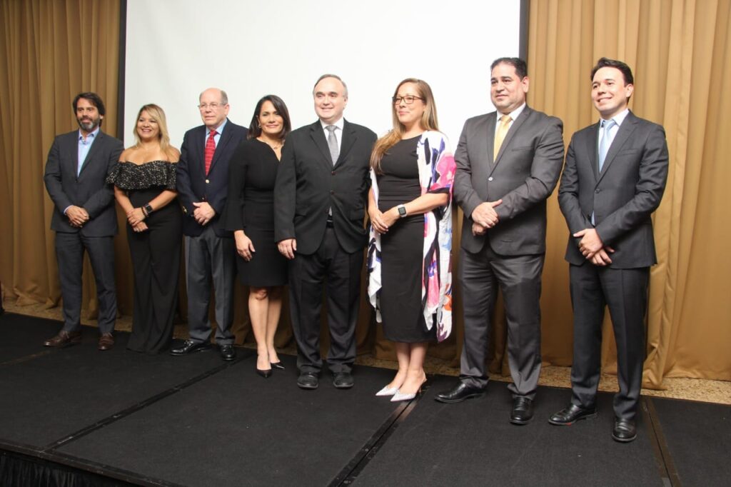 Fernando Machado nuevo presidente de APATEL