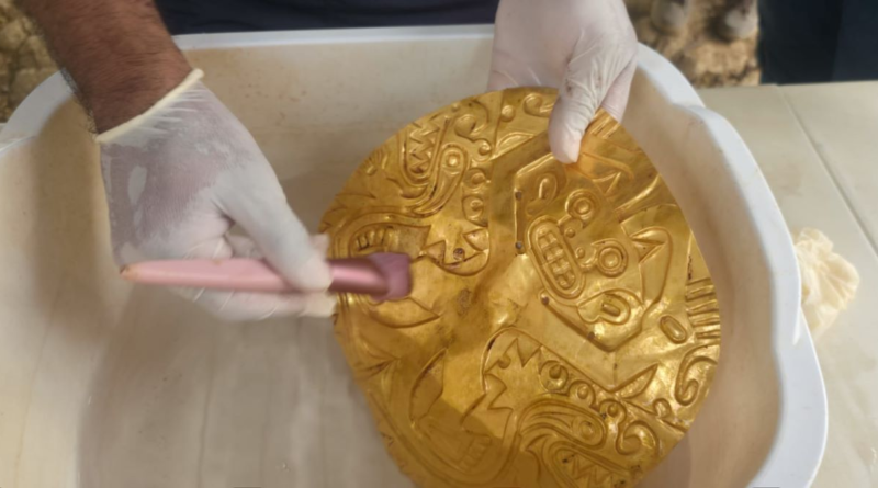 Excavación en Tumba 3 El Caño descubre tesoro arqueológico milenario Excavación en Tumba 3 El Caño descubre tesoro arqueológico milenario