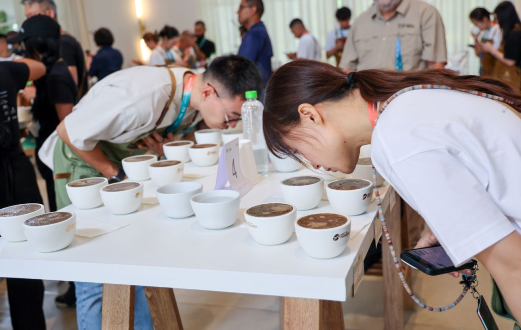 café